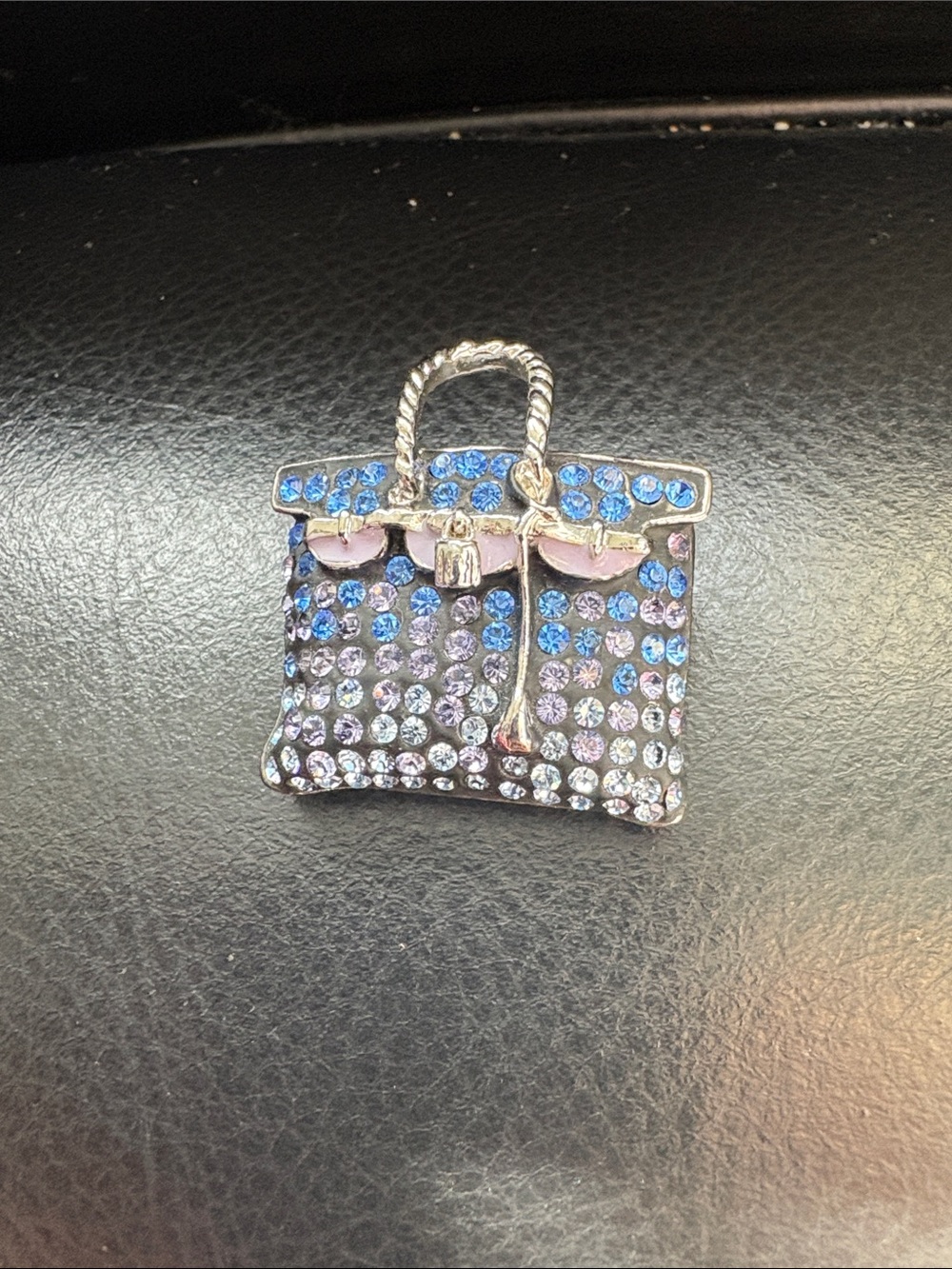 Crystal Embellished Blue Mini Bag Brooch
Silhouette Of Hermes Birkin Bag - Picture 4 of 6